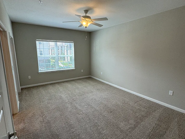 472 Houston Ridge Dr #817 — Photo 8