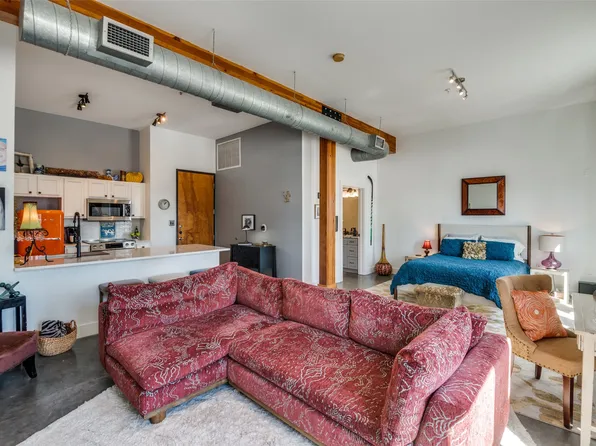 2502 Live Oak St APT 322, Dallas, TX 75204