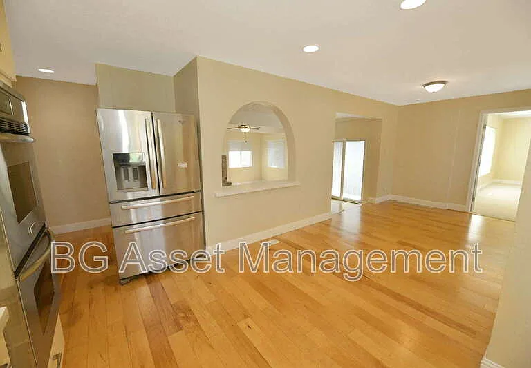 3830 Twin Oaks Way — Photo 4