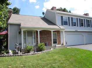 2S721 Grove Ln, Warrenville, IL 60555