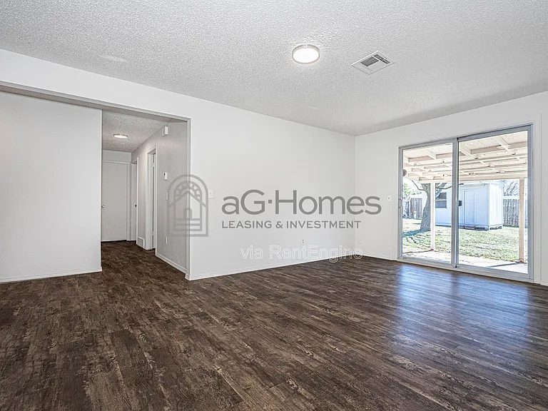 3920 Dentwood Ter — Photo 4