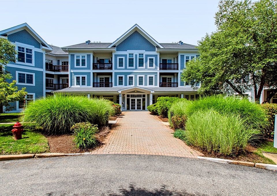 1st image of 501 Commerce Dr Unit 2212