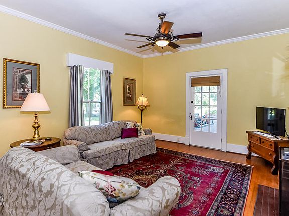 3rd image of 1202 Oak Park Ave