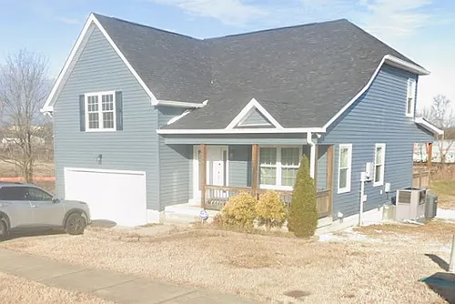 1604 Stable Ln Photo 1
