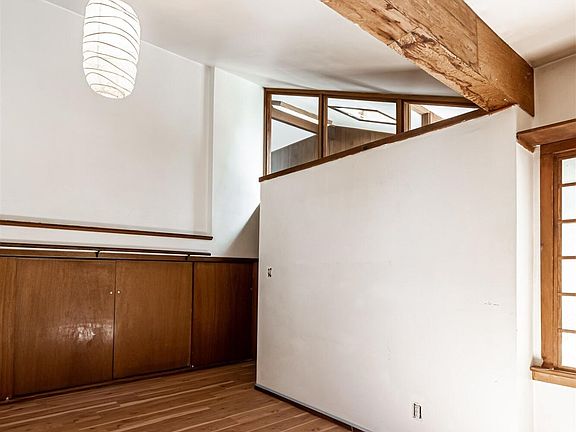 2nd image of 1826 Traynor Dr