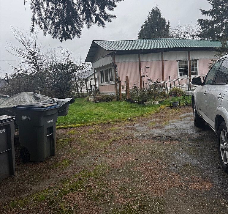 1st image of 4563 SE Foss Road