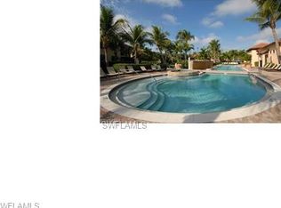 1025 Sandpiper St, Naples, FL 34112