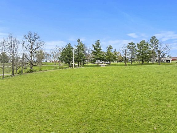 3rd image of 11 Mount Vernon Pike