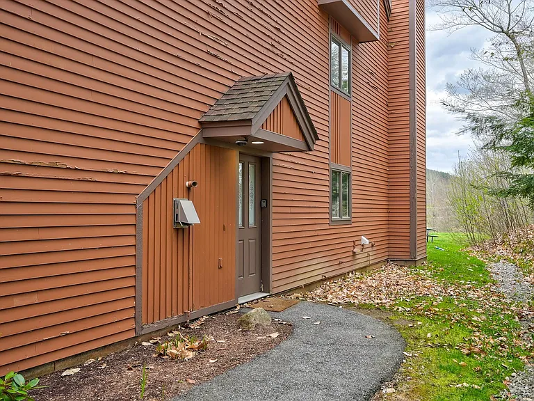F37 Nordic Village Ln #F37 — Photo 2