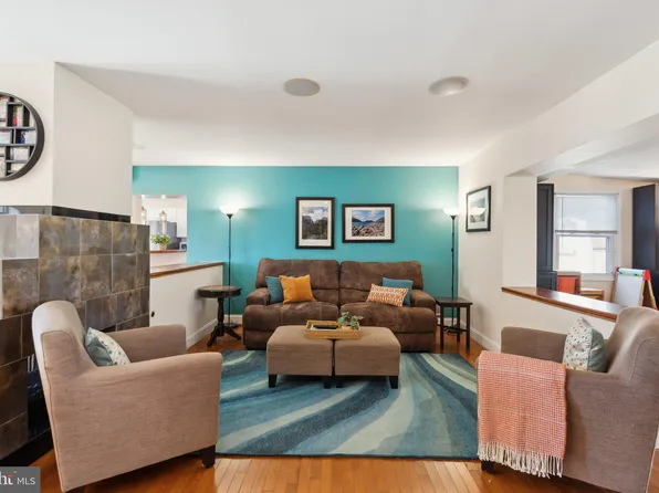 7205 Giles Pl, Springfield, VA 22150