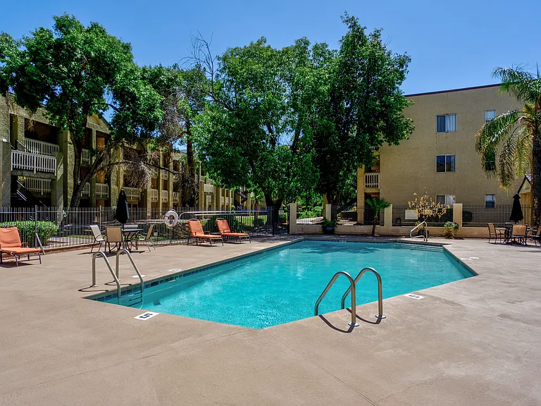 Pavilions at Pantano Apartments — Photo 6