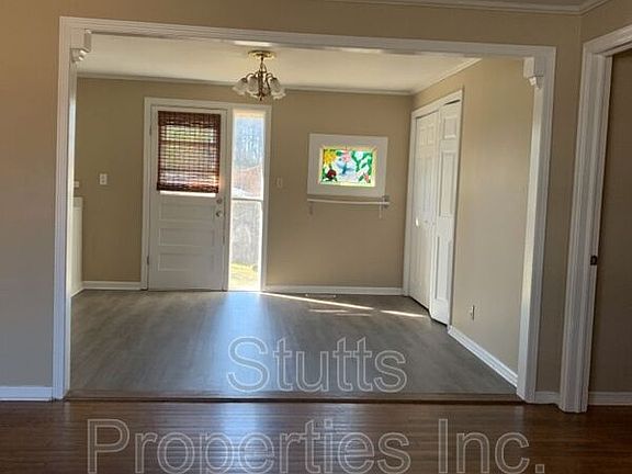 5th image of 118 Shoals Blvd S