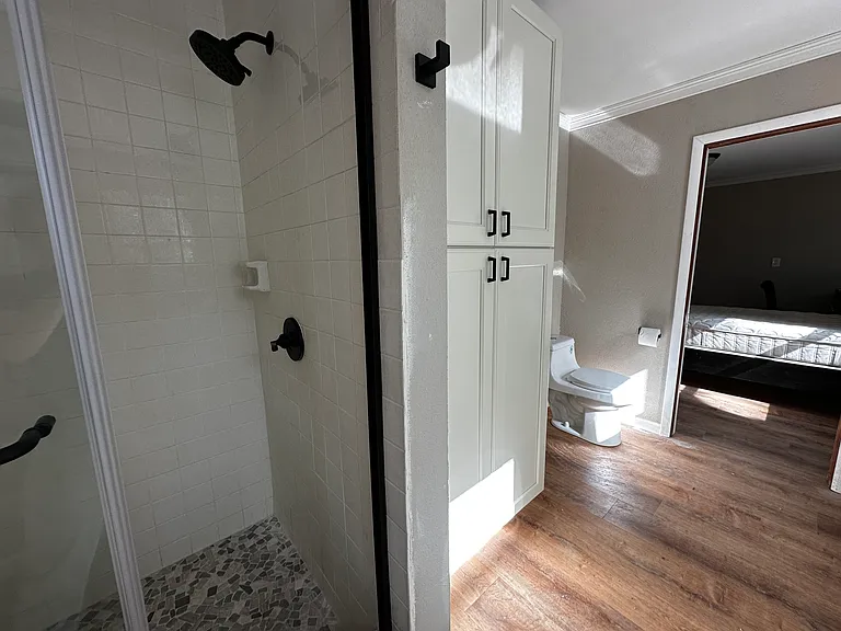 14801 W River Rd — Photo 16