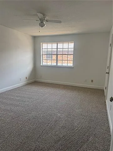 239 W Esplanade Ave #3 — Photo 9