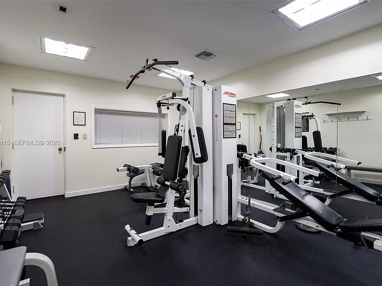 2901 S Bayshore Dr #2G — Photo 17