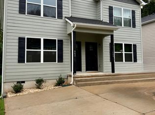 662 2nd St SE, Hickory, NC 28602