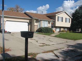 812 W 1935 S, Woods Cross, UT 84087