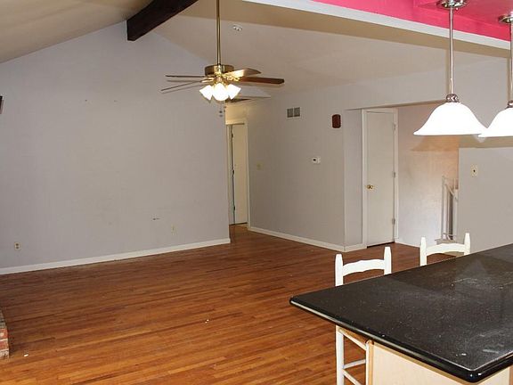 5th image of 20401 E 17th Ter N