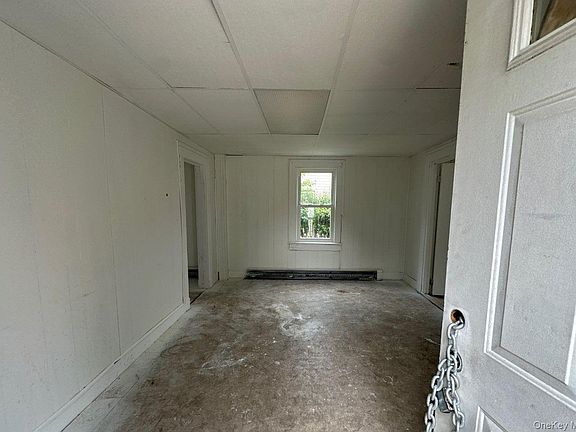 2nd image of 90 E 3rd Street