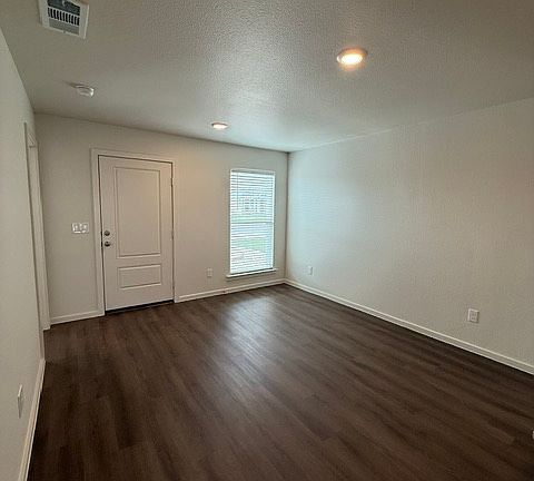 3rd image of 5518 Smith St