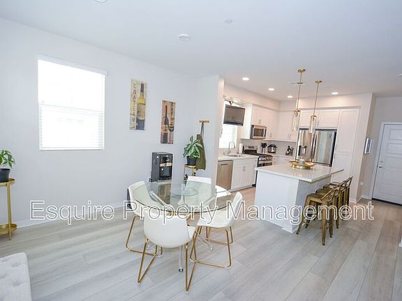 5th image of 649 Winchester Dr