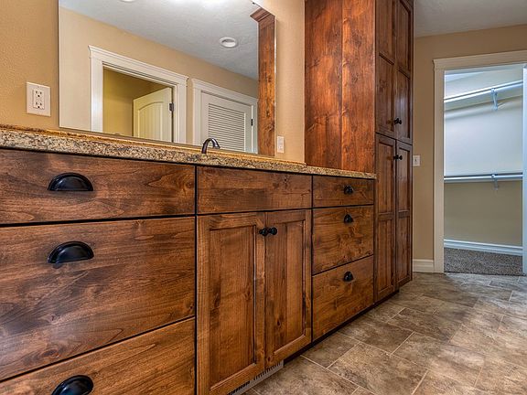 4th image of 2200 Plaza Way APT 504