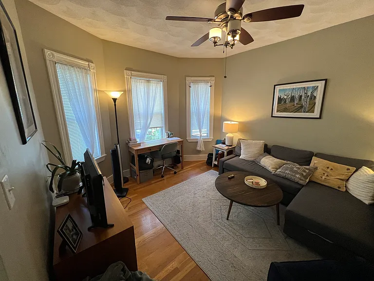 24 Ellington Rd #1R — Photo 11