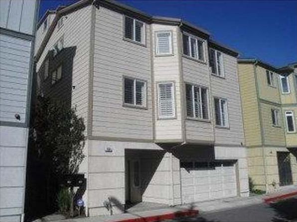 120 Serra Ln