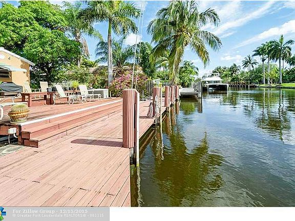 2nd image of 416 Coconut Isle Dr