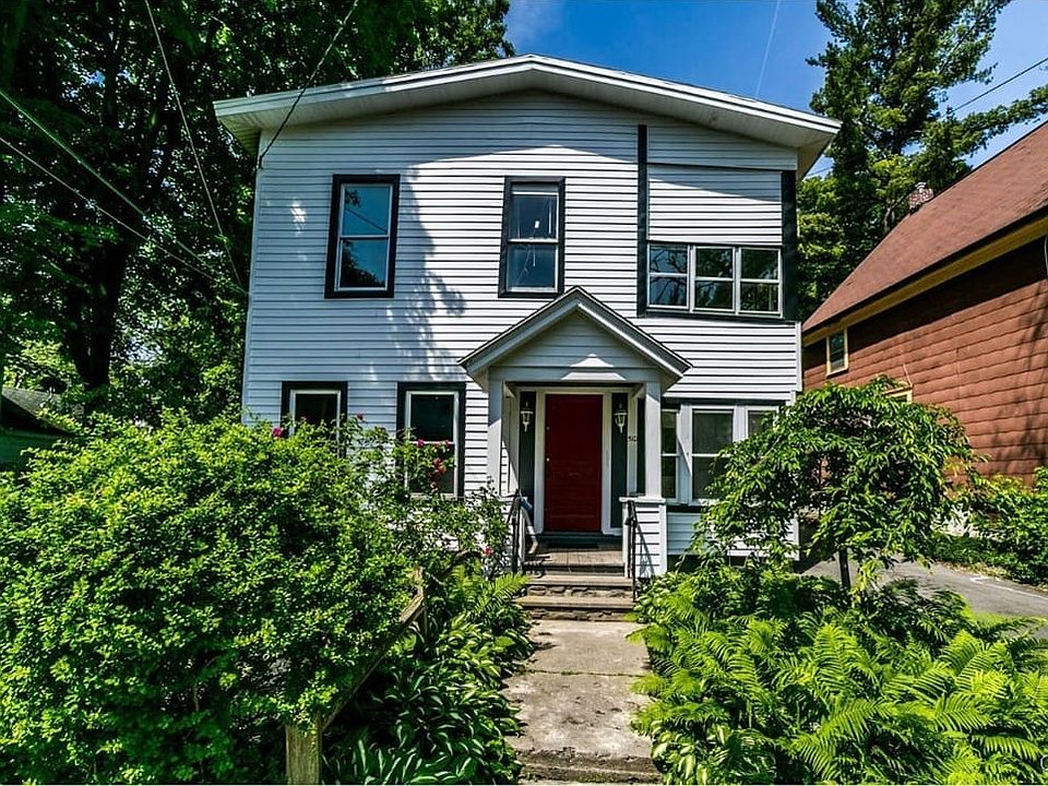 1st image of 510 Greenwood Pl #12