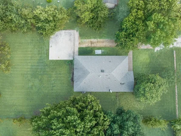 1415 Dowdy Ferry Rd, Hutchins, TX 75141