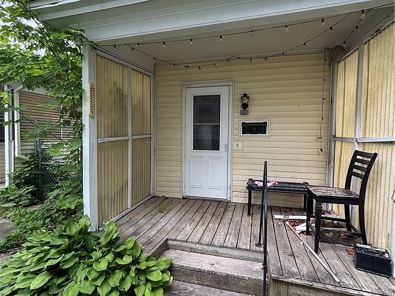 301 N Clinton St — Photo 14