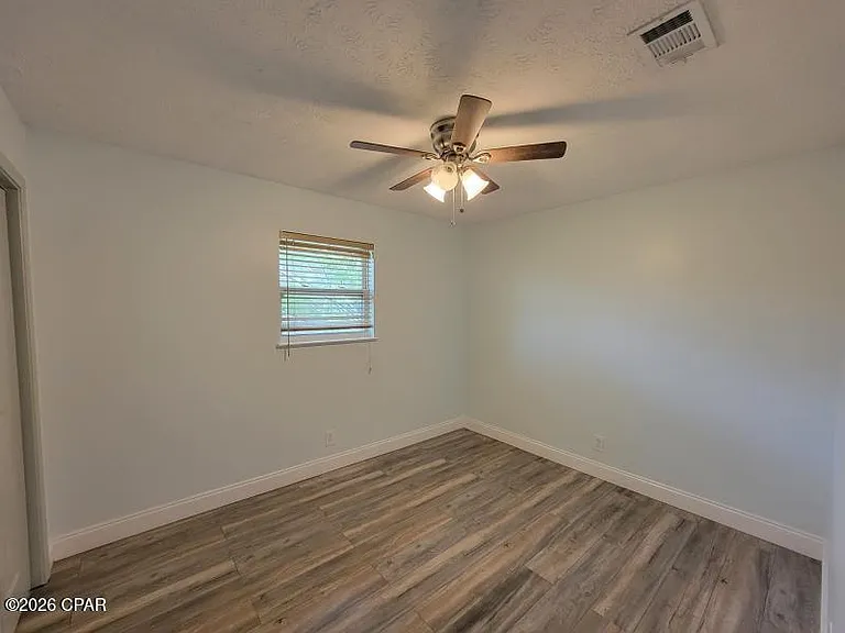 836 Miles Dr — Photo 16
