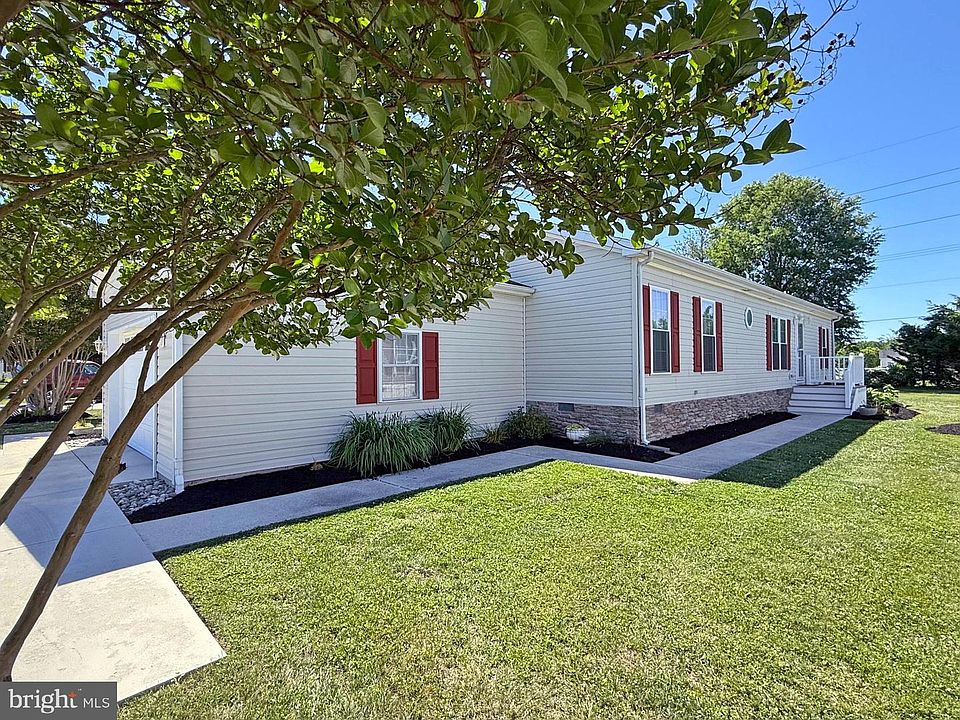 1st image of 26 Whitehaven Way #13