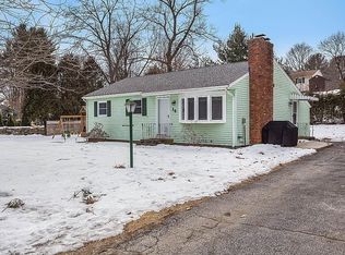 14 Roberts St, Chelmsford, MA 01824