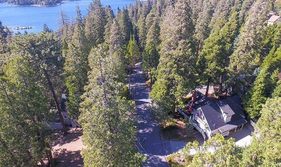 2nd image of 151 Joaquin Miller Rd