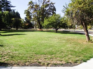 1053 NW West Thornton Lake Dr NW, Albany, OR 97321