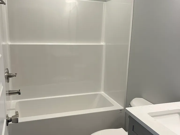 2114 Melanie Dr — Photo 16