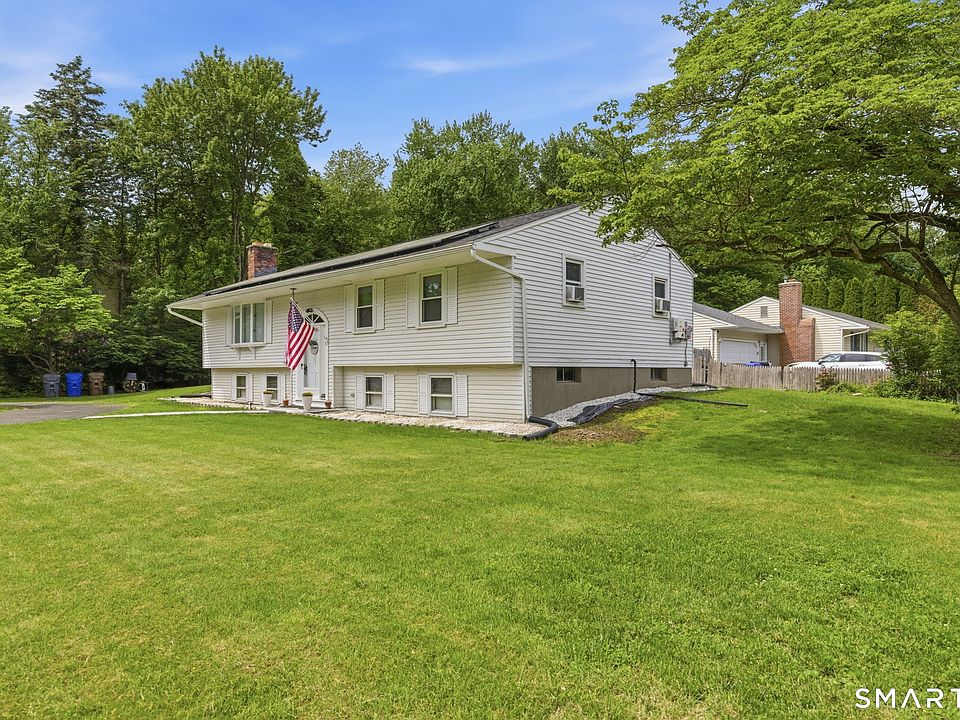 1st image of 17 Pioneer Drive