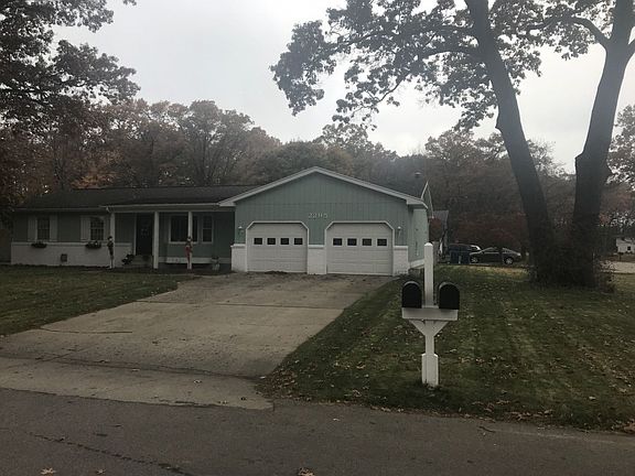 3rd image of 2295 Arbor Ave