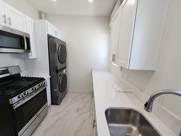 737 N Ridgewood Pl #1/2 — Photo 17