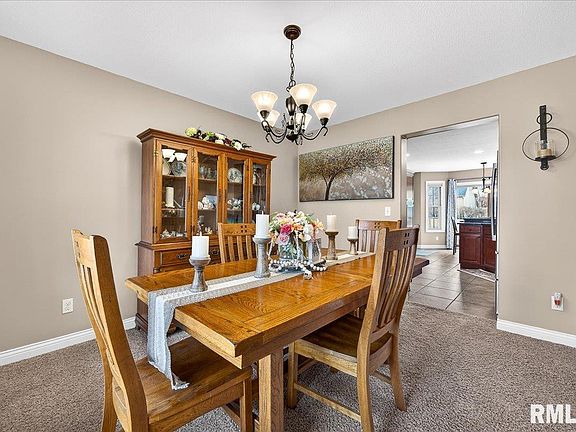 4th image of 4012 W Hearthwood Dr