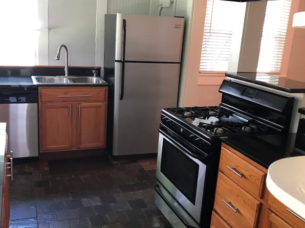 1047 Fleece St, Memphis, TN 38104