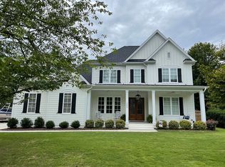 1323 Dogwood Ln, Raleigh, NC 27607