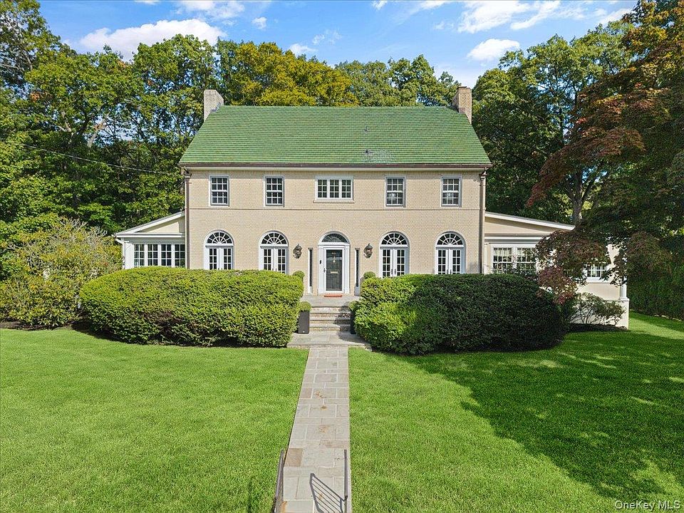 1st image of 451 Beechmont Drive
