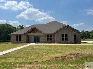 197 Bunker Hill Rd, Hooks, TX 75561