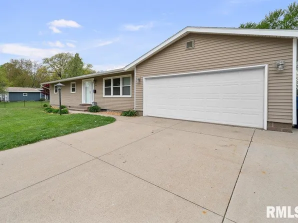 1807 37th St, Moline, IL 61265