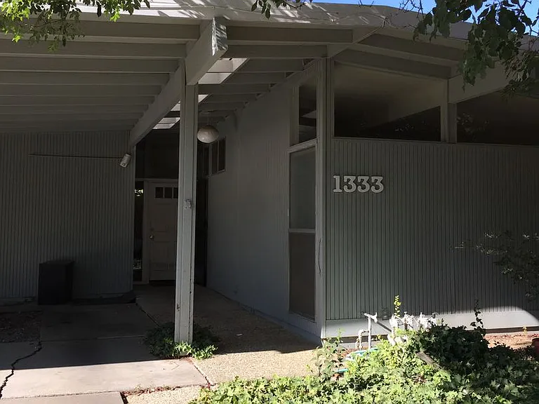 1333 Notre Dame Dr — Photo 2