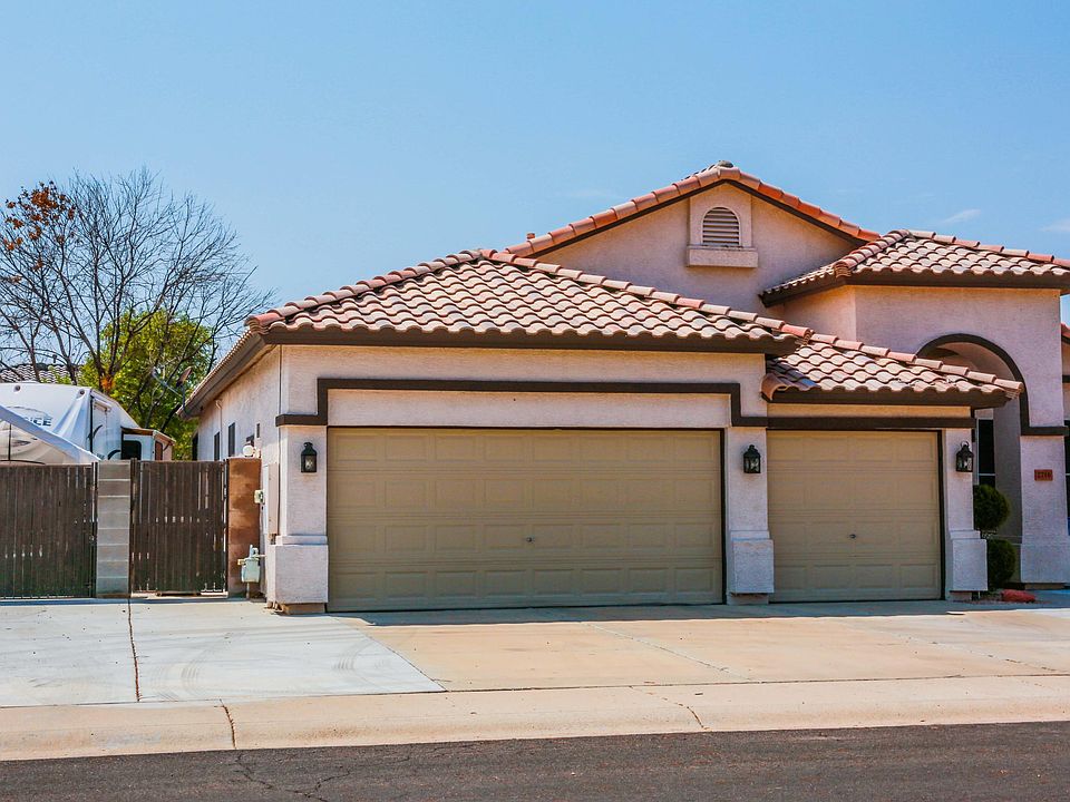 1st image of 2716 S 159th Ave