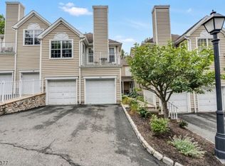 22 Springholm Dr, Berkeley Heights, NJ 07922